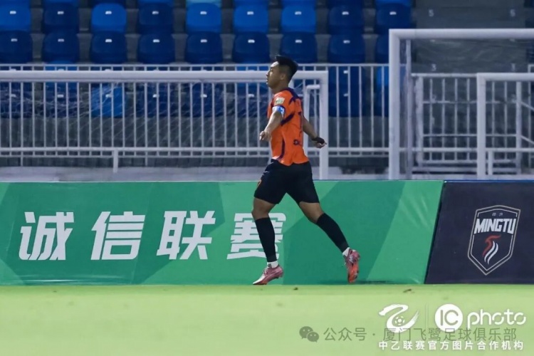 刘子铭双响逆转，厦门飞鹭客场2-1破三轮不胜