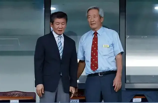 洪明甫辞职难息众怒，韩国总统怒斥足协派系腐败