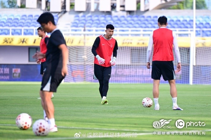 蓉城发布会：阿洛伊西点名得分效率问题 茹萨回归待评估
