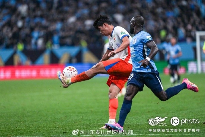 客场1:3不敌大连英博，山东泰山连胜遭终结