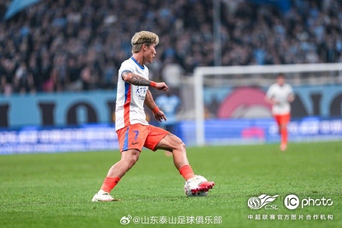 客场1:3不敌大连英博，山东泰山连胜遭终结