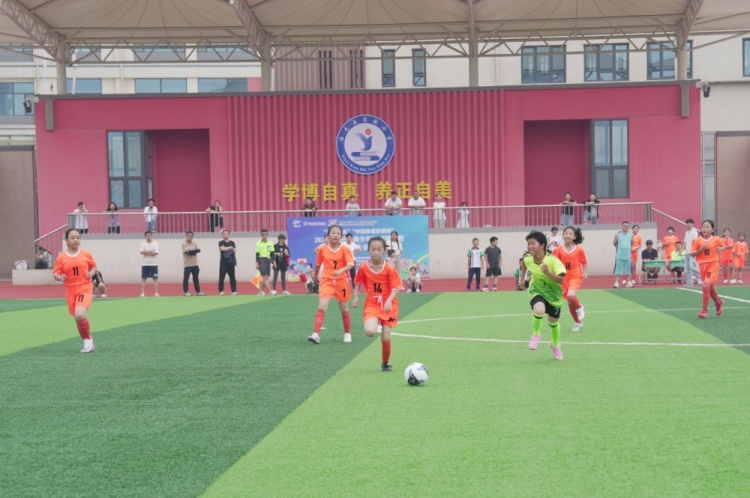 2026亚足联女足日临邑站:女足对抗赛五中vs兴隆中学开踢 2026亚足联女足日临邑站:女足对抗赛五中vs兴隆中学开踢