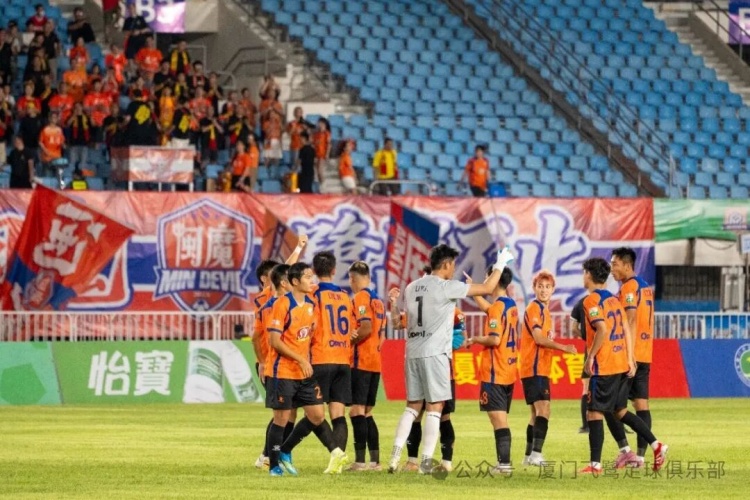狂轰9角6正难破铁桶阵 厦门飞鹭0-0闷平赣州瑞狮 狂轰9角6正难破铁桶阵 厦门飞鹭0-0闷平赣州瑞狮