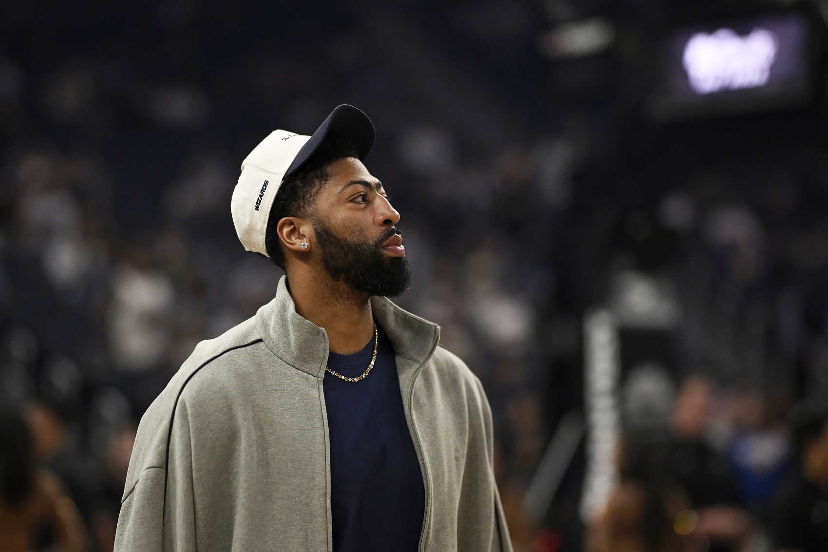 NBA新赛季15大溢价合同：恩比德居首，特雷·杨次之