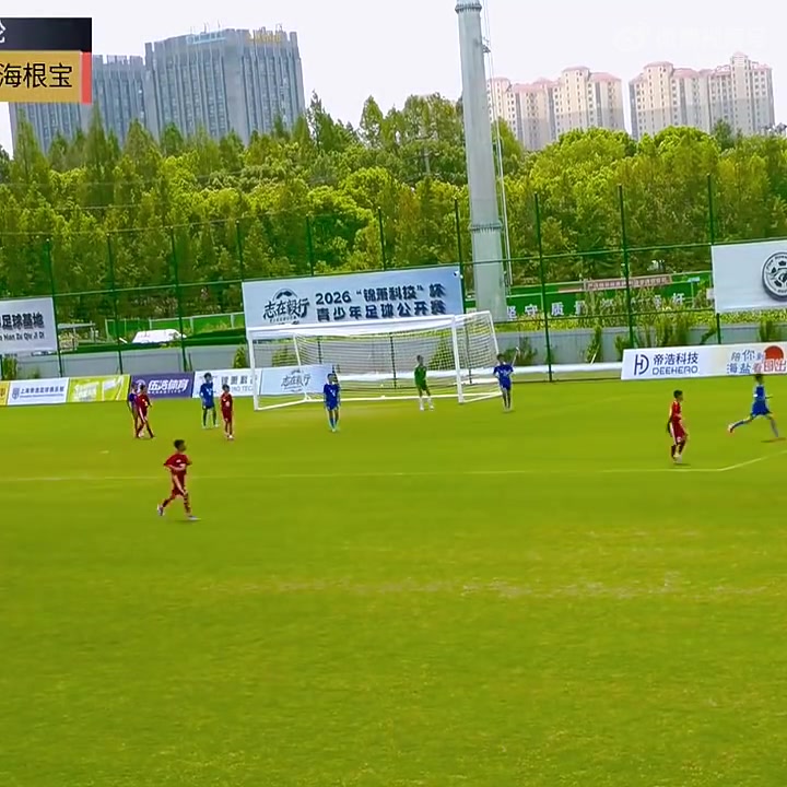 吕文君:青训不是为成绩,崇明梅西要自己培养 吕文君:青训不是为成绩,崇明梅西要自己培养