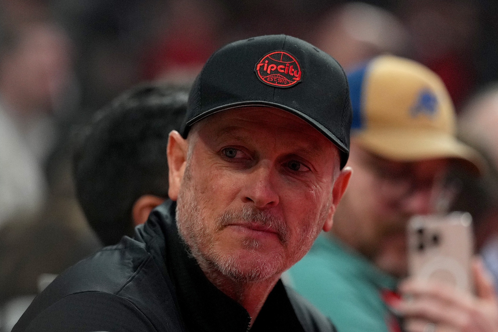 NBA从未有这么多钱涌入 但是否正在失去与球迷的联系？