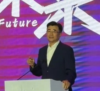 宋凯:中国足球今年起势了,创二十几年历史拿两个亚军不是偶然 宋凯:中国足球今年起势了,创二十几年历史拿两个亚军不是偶然