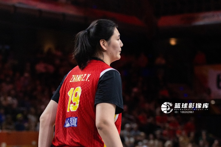 媒体人：张子宇若去WNBA进步会更快 有更高追求就应该去挑战WNBA