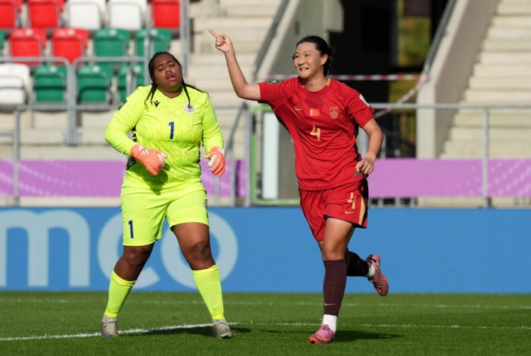 黄嘉欣独中三元 陈睿琳助攻帽子戏法 中国U-20女足五球大胜对手
